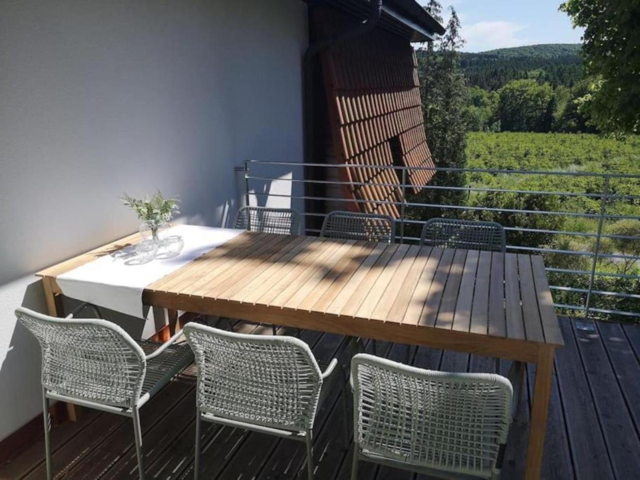 Gruene Oase Im Teutoburger Wald *
